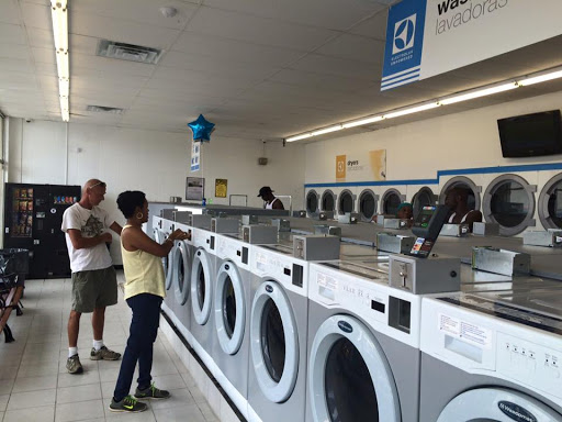 Laundromat «Forest Park Coin Laundry Lavanderia & Dry Cleaners 4843 Jonesboro Rd.», reviews and photos, 4843 Jonesboro Rd, Forest Park, GA 30297, USA