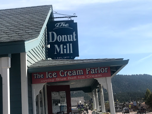 Donut Shop «Donut Mill», reviews and photos, 310 E Midland Ave, Woodland Park, CO 80863, USA