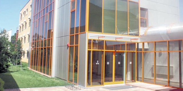 Centrul Medical Laser System - Doctor