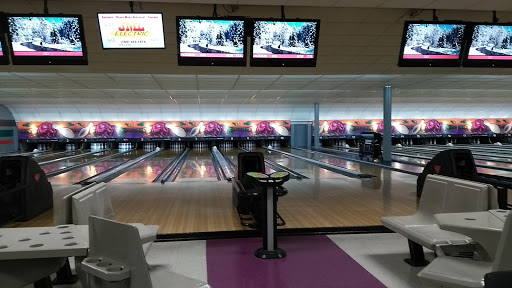 Bowling Alley «Crest Lanes Inc», reviews and photos, 2014 W 2nd St, Marion, IN 46952, USA
