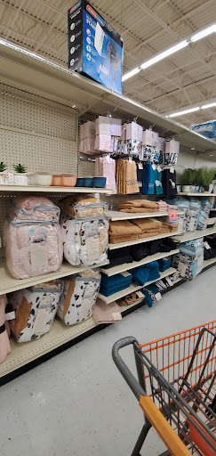 Discount Store «Big Lots», reviews and photos, 32399 John R Rd, Madison Heights, MI 48071, USA