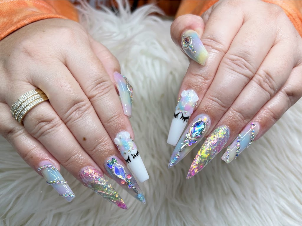 Venus Nails 45246