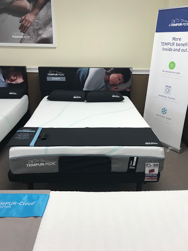 Mattress Store «Mattress Warehouse of Shrewsbury Highlands», reviews and photos, 96 Sofia Drive #107, Shrewsbury, PA 17361, USA