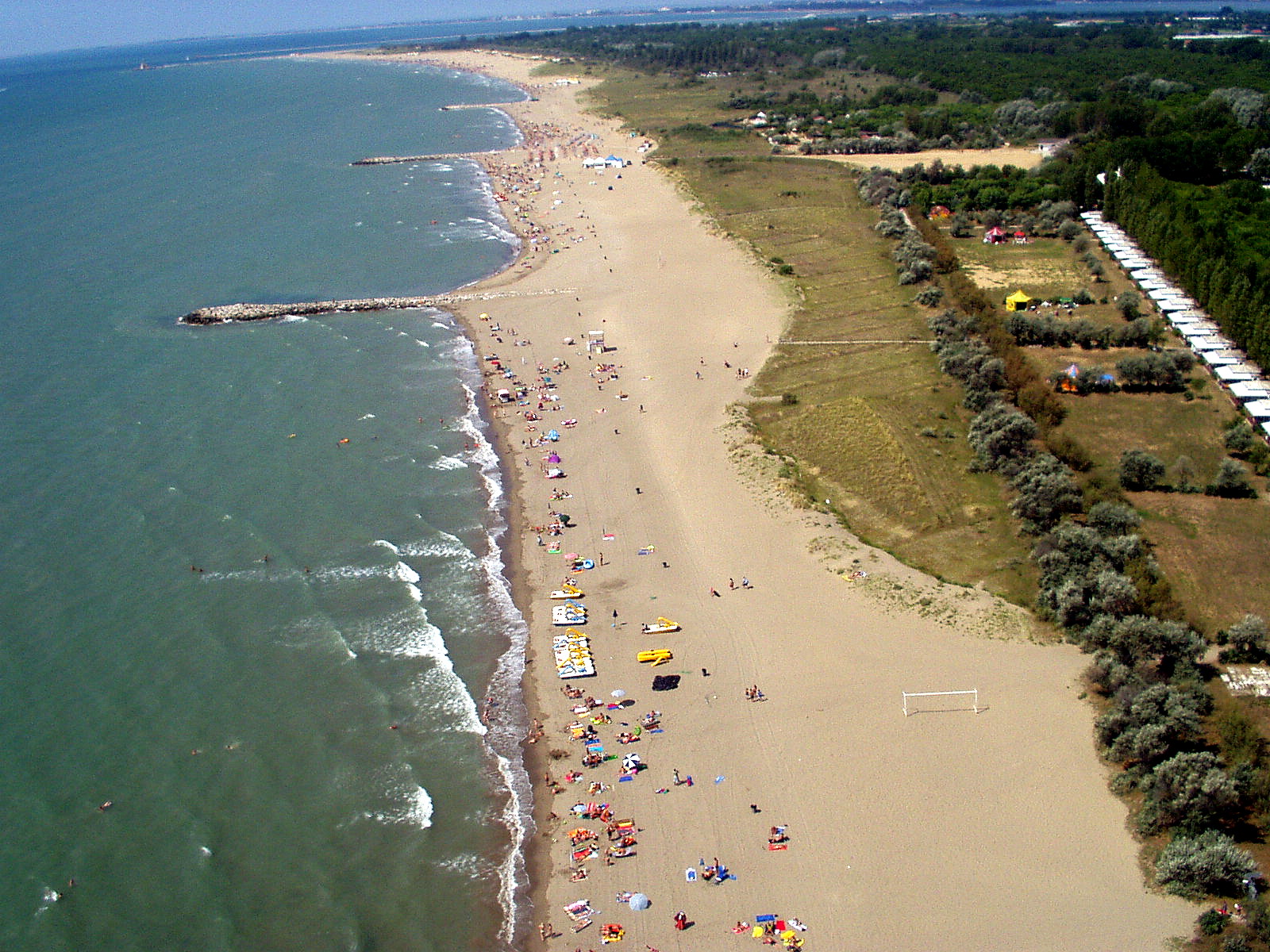 Foto de Ca 'Savio beach com alto nível de limpeza