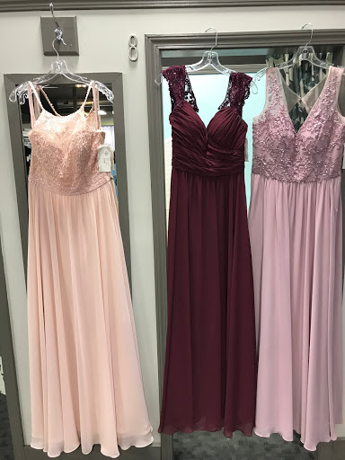 Bridal Shop «The Wedding Tree», reviews and photos, 418 Main St, La Crosse, WI 54601, USA