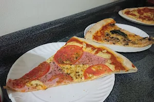 Bendita Pizza image