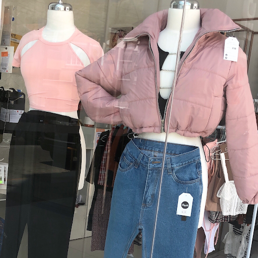 Stores to buy women's baggy pants La Paz