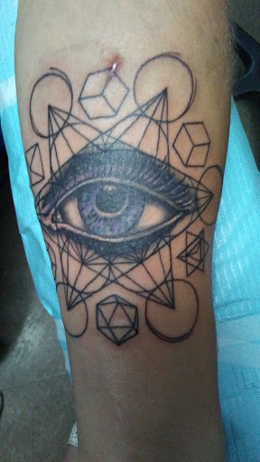 Tattoo Shop «Immortal Canvas», reviews and photos, 4125 Hamilton Middletown Rd, Hamilton, OH 45011, USA