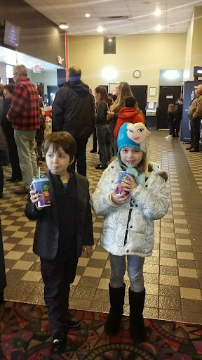 Movie Theater «Regal Cinemas Albany 7», reviews and photos, 1350 Waverly Dr SE, Albany, OR 97322, USA