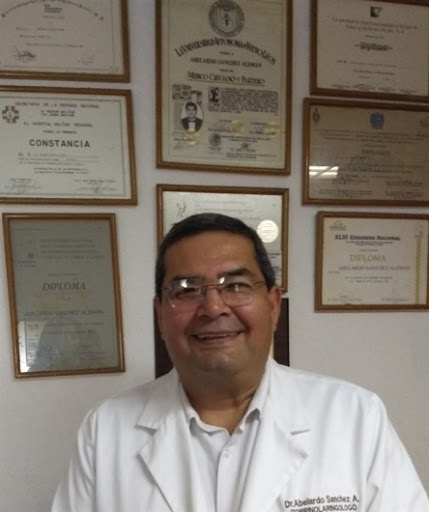 Dr. Abelardo Sanchez Alemán, Otorrinolaringólogo