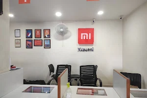 Mi Service Center, Yemmiganur Road, Adoni, Andhra Pradesh (Radiant) image