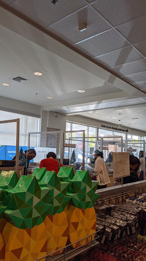 Department Store «Nordstrom Rack», reviews and photos, 3363 E Foothill Blvd, Pasadena, CA 91107, USA