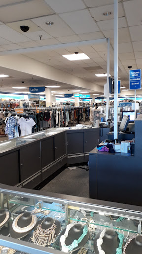 Clothing Store «Ross Dress for Less», reviews and photos, 3450 Village Dr, Castro Valley, CA 94546, USA