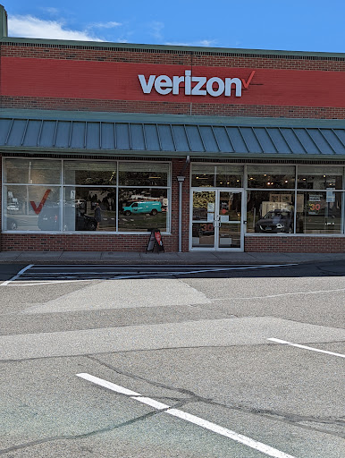 Cell Phone Store «Verizon», reviews and photos, 1201 Kings Hwy, Fairfield, CT 06824, USA