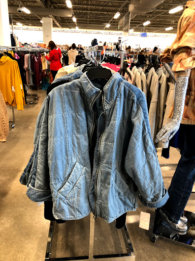 Shopping Mall «Sugar House Shopping Center», reviews and photos, 2274 S 1300 E, Salt Lake City, UT 84106, USA