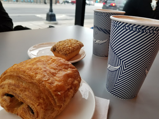 Coffee Shop «Intelligentsia Coffee Wicker Park Coffeebar», reviews and photos, 1609 W Division St, Chicago, IL 60622, USA