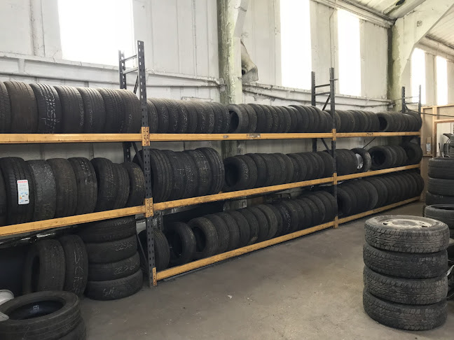 Comments and reviews of Marston Tyres