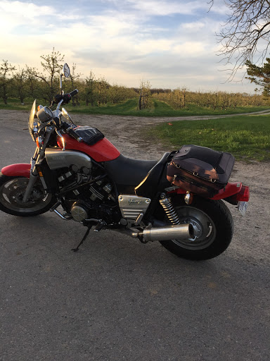 Motorcycle Dealer «Detroit Iron Cycles», reviews and photos, 10325 Highland Rd, White Lake, MI 48386, USA