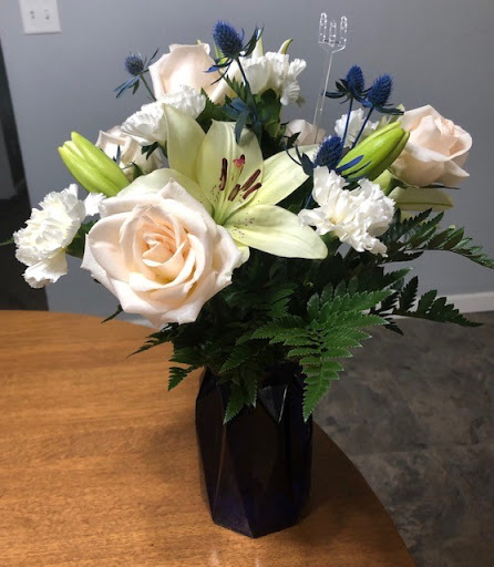 Florist «D & L Roses», reviews and photos, 7280 N Blackstone Ave, Pinedale, CA 93650, USA