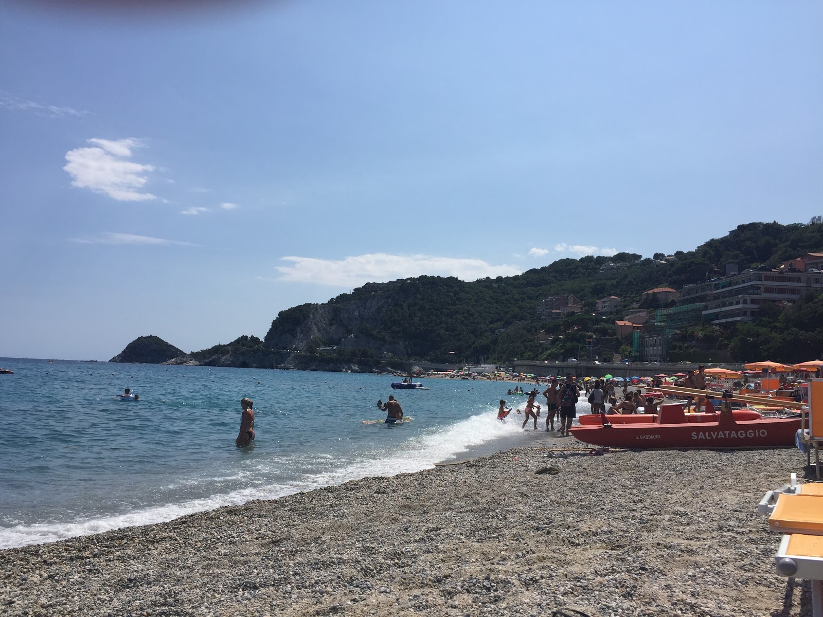 Spiaggia di Bergeggi | Liguria, Italy - detailed features, map, photos, image size:1600x1200