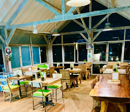 Earth Cafe & Market photo