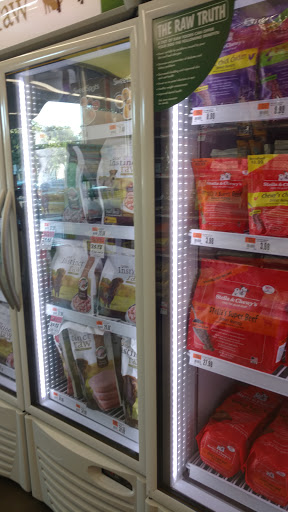 Pet Supply Store «Pet Supplies Plus», reviews and photos, 1937 FL-60, Valrico, FL 33594, USA