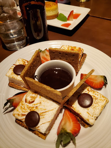 American Restaurant «Pinstripes», reviews and photos, 435 E Illinois St, Chicago, IL 60611, USA