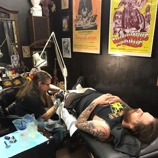 Tattoo Shop «HOWL», reviews and photos, 4160 S Cleveland Ave, Fort Myers, FL 33901, USA