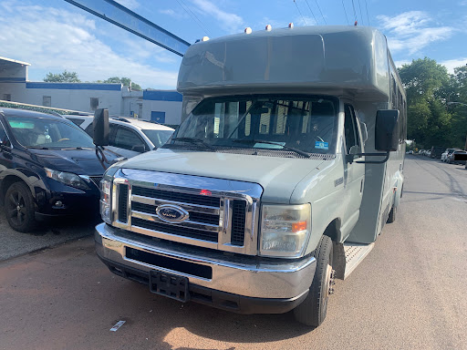 Auto Body Shop «Maaco Collision Repair & Auto Painting», reviews and photos, 1652 S 2nd St, Plainfield, NJ 07063, USA