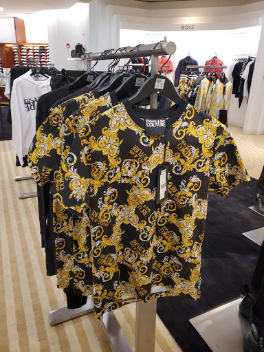 Department Store «Saks Fifth Avenue», reviews and photos, 101 W 5th St, Cincinnati, OH 45202, USA