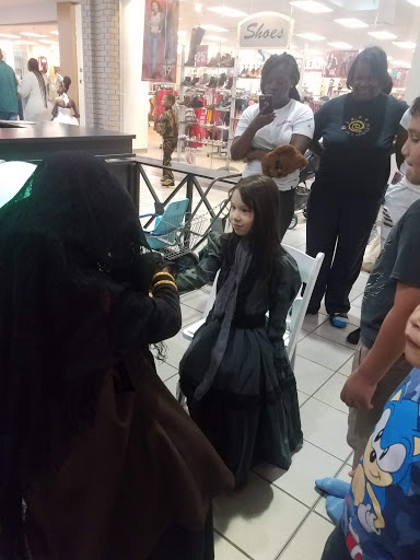 Shopping Mall «Dutch Square Mall», reviews and photos, 421 Bush River Rd, Columbia, SC 29210, USA