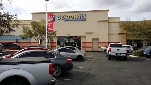 Thrift Store «Power & Baseline Goodwill Retail Store & Donation Center», reviews and photos, 2070 S Power Rd, Gilbert, AZ 85206, USA