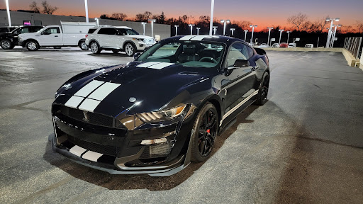 Ford Dealer «Bredemann Ford in Glenview», reviews and photos, 2038 Waukegan Rd, Glenview, IL 60025, USA