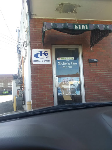 Bridal Shop «KC Bridal & Prom at The Sewing Room», reviews and photos, 6101 Bardstown Rd #1, Louisville, KY 40291, USA