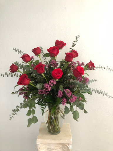 Florist «Open Air Designs - Florist | Wedding Planning | Gifts», reviews and photos, 607 N Myrtle Ave, Clearwater, FL 33755, USA