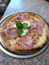 Photos du propriétaire du Pizzeria Magari à Vénéjan - n°3