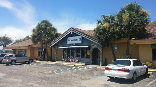 Thrift Store «Goodwill Retail Store & Donation Center», reviews and photos, 747 Harbor Blvd, Destin, FL 32541, USA
