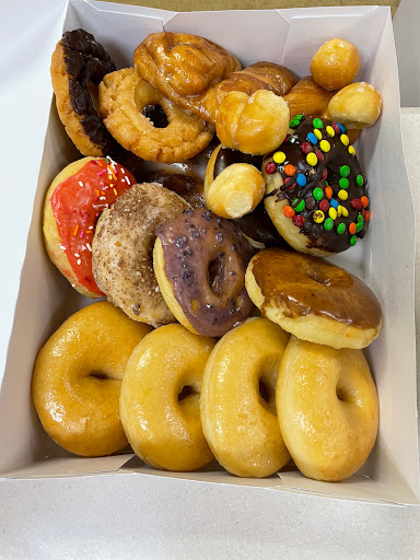 Donut Shop «Donut Maker», reviews and photos, 9625 E Arapahoe Rd, Greenwood Village, CO 80112, USA