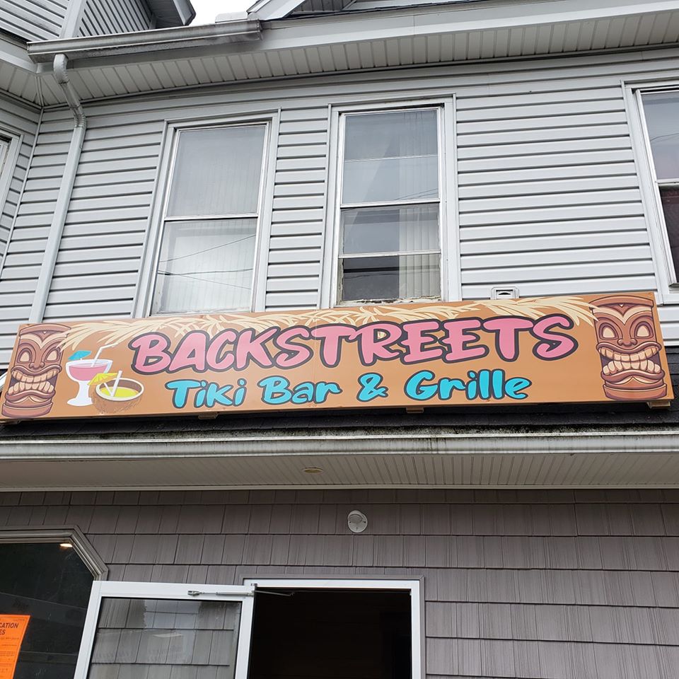 Backstreets Tiki Bar & Grille 18504
