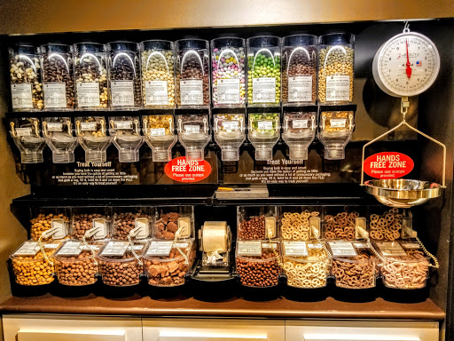 Grocery Store «Lunds & Byerlys Eden Prairie», reviews and photos, 970 Prairie Center Dr, Eden Prairie, MN 55344, USA