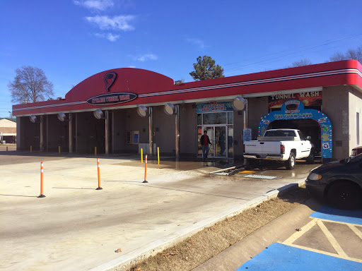 Cyclone Car Wash en Russellville