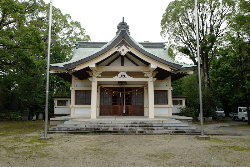 引馬神社
