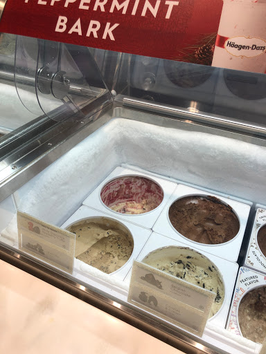Ice Cream Shop «Haagen-DazsÂ® Ice Cream Shop», reviews and photos, 286 Miracle Mile, Coral Gables, FL 33134, USA