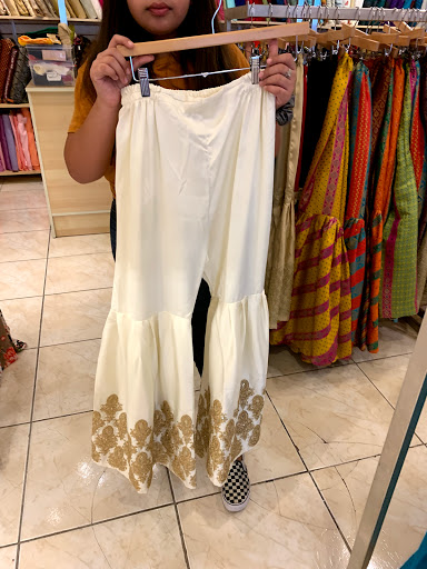 Clothing Store «Poshak Hillcroft Fashion-Style», reviews and photos, 6620 Southwest Fwy, Houston, TX 77074, USA