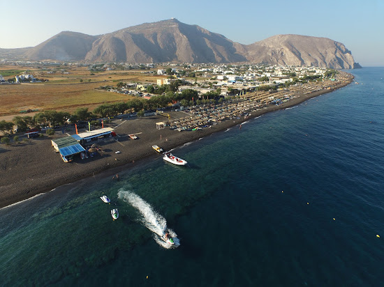 Perivolos Plajı