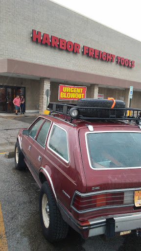 Hardware Store «Harbor Freight Tools», reviews and photos, 7600 la Crosse Ave, Burbank, IL 60459, USA