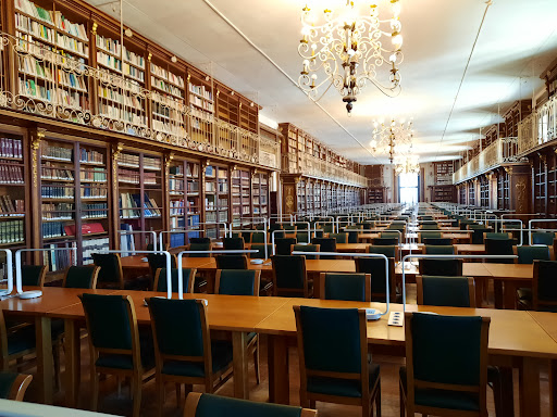 Biblioteca da Facultade de Xeografía e Historia