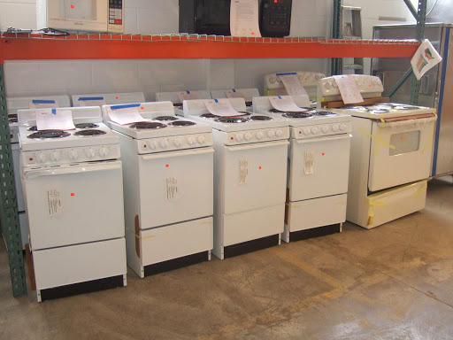 Building Materials Store «Habitat For Humanity ReStore Elgin», reviews and photos, 800 N State St, Elgin, IL 60123, USA