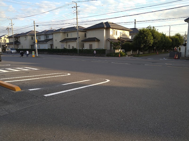 ファミリーマート 千葉小深町店