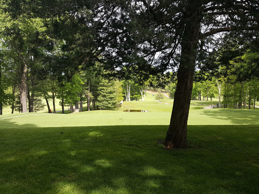 Golf Course «Hickory Hill Golf Course», reviews and photos, 200 N Lowell St, Methuen, MA 01844, USA